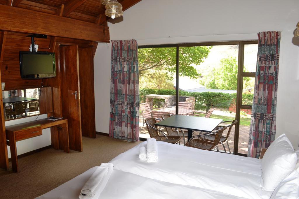 Golden Gate Hotel And Chalets Clarens Εξωτερικό φωτογραφία